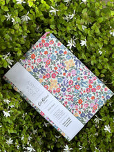 Load image into Gallery viewer, 'Floral Ditsy' 2026 Diary - Cath Kidston