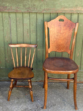 Load image into Gallery viewer, Vintage Wooden Chair
