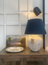 Load image into Gallery viewer, Rustic Concrete Lampbase
