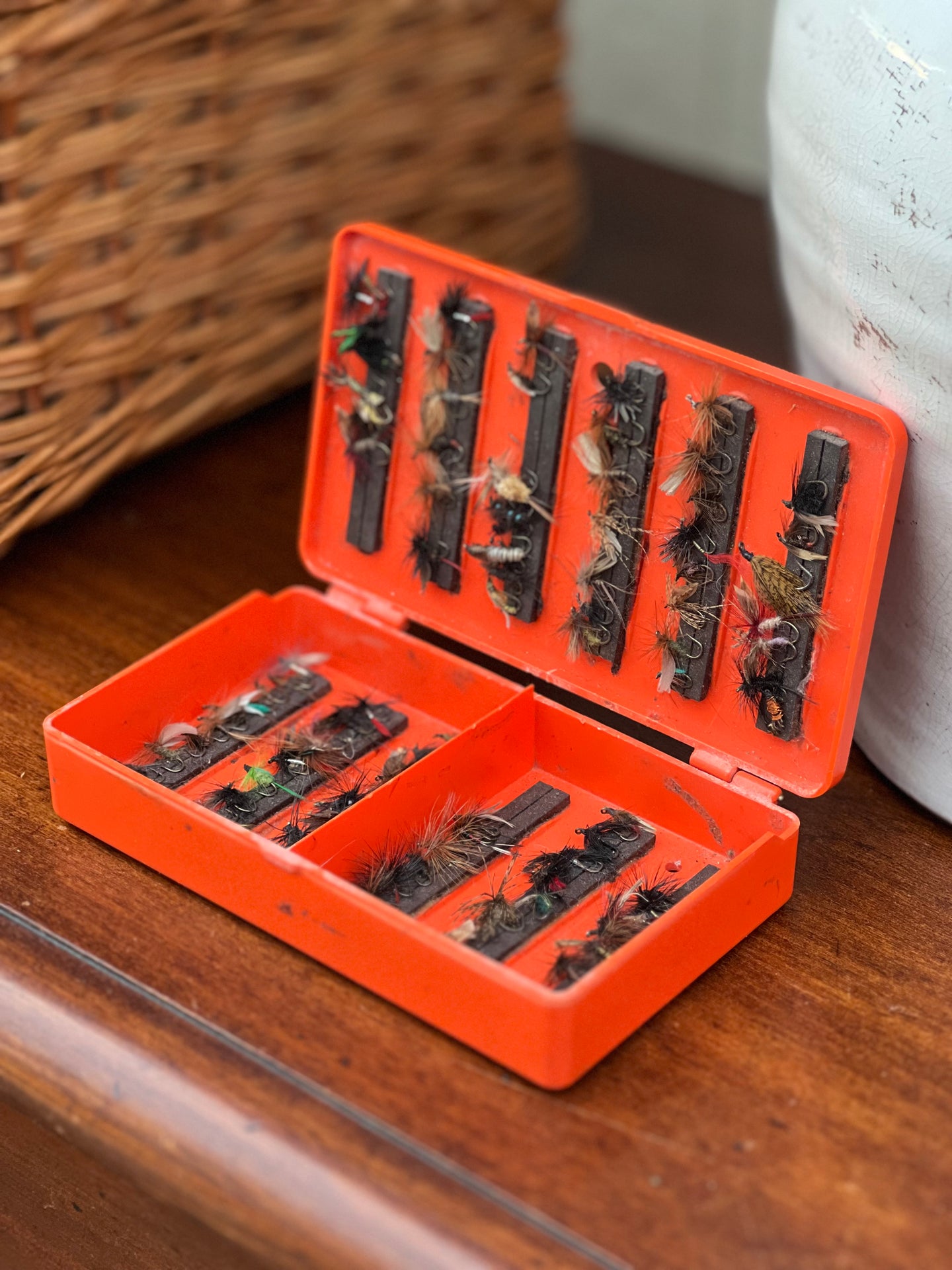 Vintage ‘Magneto 100’ Fly Fishing Tackle Box & Lures