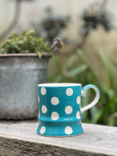 Load image into Gallery viewer, Whittards Chelsea Teal Spot Mug
