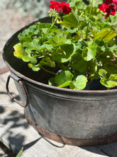 Load image into Gallery viewer, Iron Oval Tub Planter
