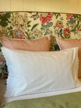 Load image into Gallery viewer, Constantine Broderie Flange Cotton Pillowcase Set
