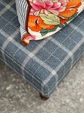 Load image into Gallery viewer, Mulberry Bowmont Wool Ottoman
