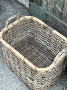 Medium Rectangle Wooden Top Basket