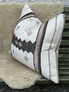 Andrew Martin Cherokee Cushion