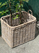 Load image into Gallery viewer, Large Rectangle Wooden Top Basket
