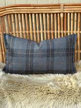 Load image into Gallery viewer, Jinda Navy Cushion
