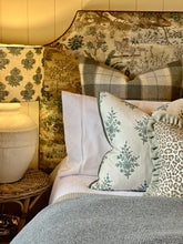 Load image into Gallery viewer, Stokelane Juliet Cushion
