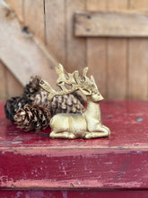 Load image into Gallery viewer, Small Sitting Gold Reindeer
