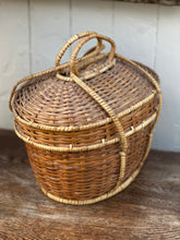Load image into Gallery viewer, Vintage Wicker Lidded Basket
