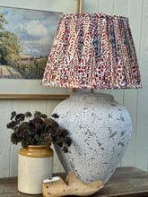 Load image into Gallery viewer, Hand Pleated Robert Kime Lamp Shade
