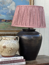 Load image into Gallery viewer, Mauve Linen Gathered Pleat Lamp Shade
