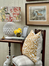 Load image into Gallery viewer, Andrew Martin Midsummer Lamp Shade
