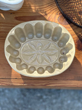 Load image into Gallery viewer, Vintage Cream Ironstone Jelly Mould

