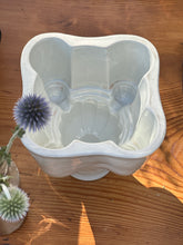 Load image into Gallery viewer, Vintage Copeland White Jelly Mould
