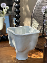 Load image into Gallery viewer, Vintage Copeland White Jelly Mould
