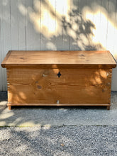Load image into Gallery viewer, Vintage Pine Blanket Box
