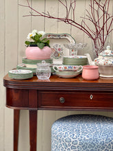 Load image into Gallery viewer, Vintage Pink Ceramic Pot
