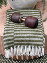 Load image into Gallery viewer, Glasgow Wool Throw
