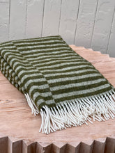 Load image into Gallery viewer, Glasgow Wool Throw
