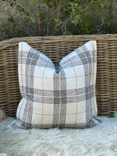 Load image into Gallery viewer, Jinda Natural Cushion
