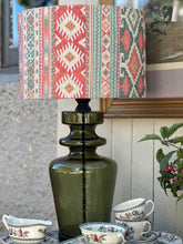 Load image into Gallery viewer, Colefax &amp; Fowler Delgado Lamp Shade
