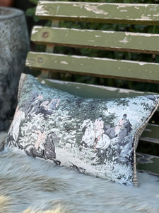 Kingswood Hunting Cushion