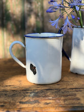 Load image into Gallery viewer, Vintage Enamel Measuring Jug
